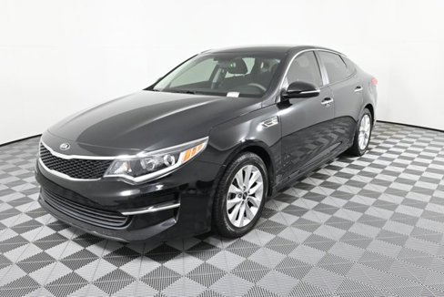 Used 2017 Kia Optima LX w/ Option Group 014 image 2