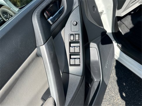 Used 2017 Subaru Forester 2.5i Limited image 24