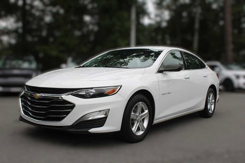 Used 2023 Chevrolet Malibu LS image 3