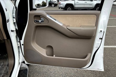 Used 2012 Nissan Pathfinder SV image 22