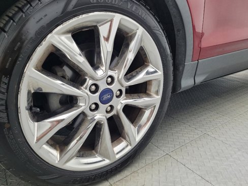 Used 2015 Ford Escape SE w/ SE Chrome Package image 31