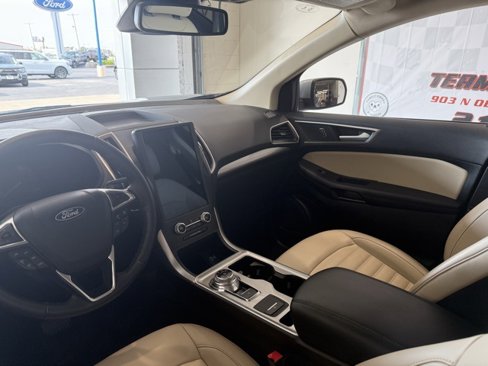 Used 2024 Ford Edge SEL image 9