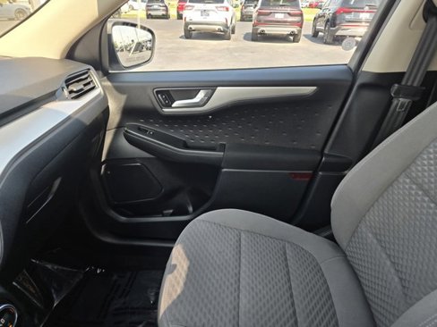Used 2020 Ford Escape SE Sport image 15