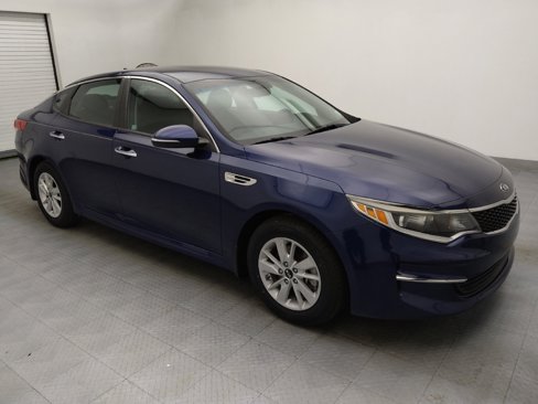 Used 2017 Kia Optima LX image 11