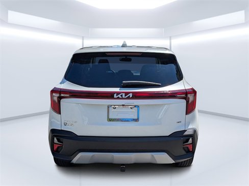 Used 2024 Kia Seltos LX image 4
