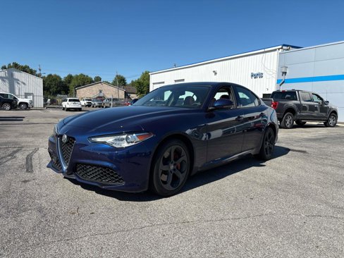 Used 2018 Alfa Romeo Giulia AWD image 1