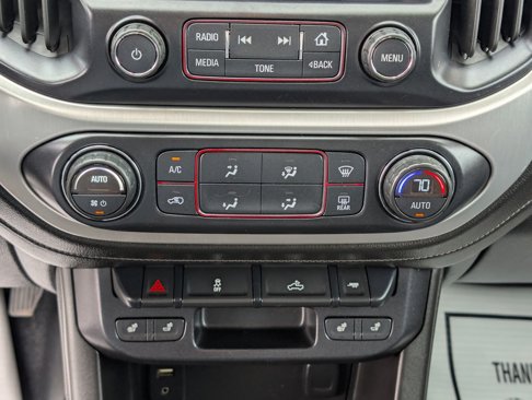 Used 2015 GMC Canyon SLT image 21