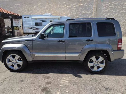 Used 2012 Jeep Liberty Limited Jet w/ Comfort/Convenience Group image 3
