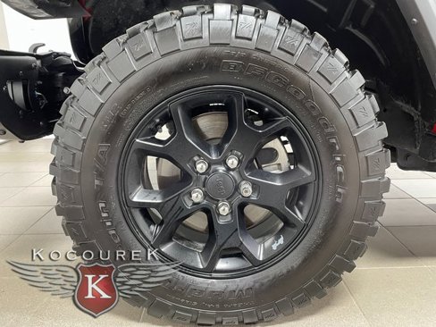 Used 2023 Jeep Wrangler Willys image 7