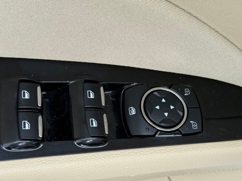 Used 2016 Ford Fusion SE image 49