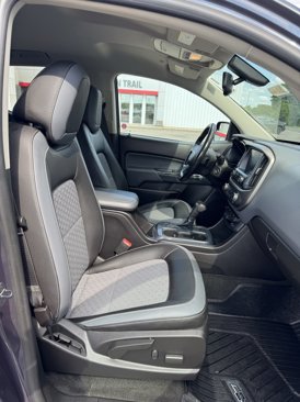 Used 2018 Chevrolet Colorado Z71 image 25