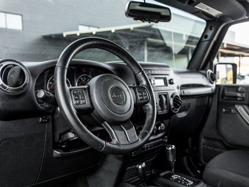 Used 2018 Jeep Wrangler Sport image 20