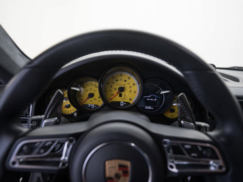 Used 2019 Porsche 911 Turbo S image 11