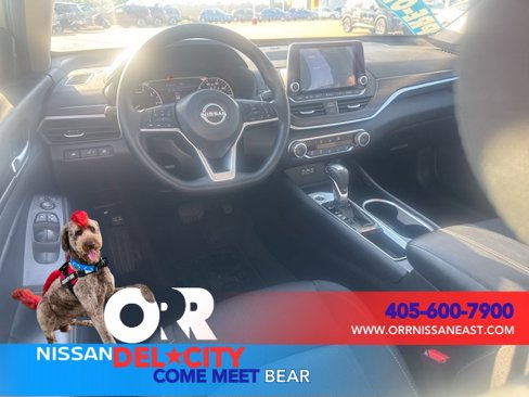 Used 2024 Nissan Altima 2.5 SV image 15