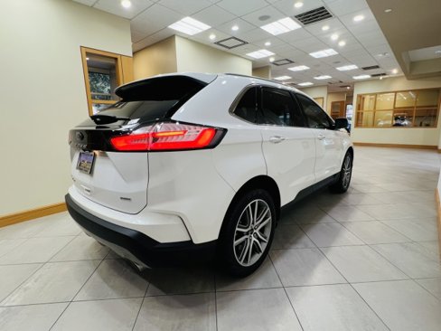 Used 2023 Ford Edge Titanium image 5