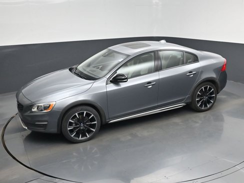 Used 2016 Volvo S60 T5 Cross Country Platinum image 44