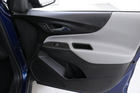 Used 2023 Chevrolet Equinox LS image 30