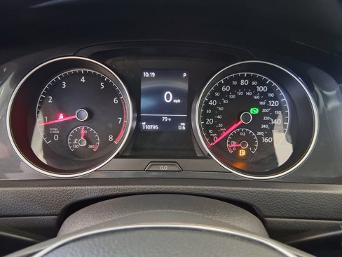Used 2018 Volkswagen Golf Alltrack S image 17