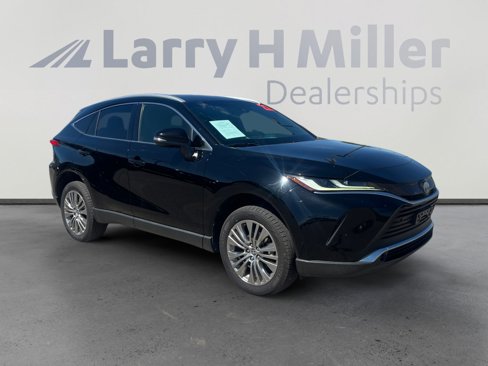 Used 2022 Toyota Venza XLE image 7