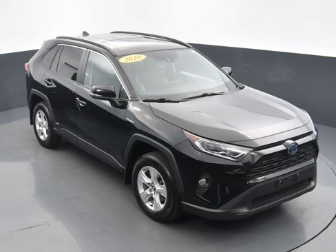 Used 2020 Toyota RAV4 XLE image 14