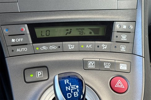 Used 2015 Toyota Prius Two image 20