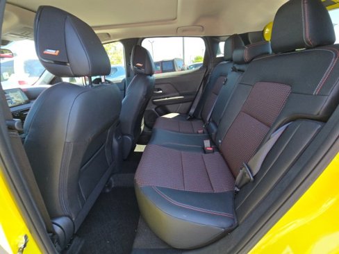 New 2025 Nissan Kicks SR w/ SR Premium Package image 17