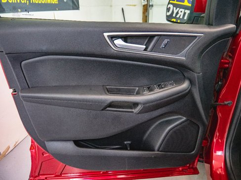 Used 2021 Ford Edge SEL image 17