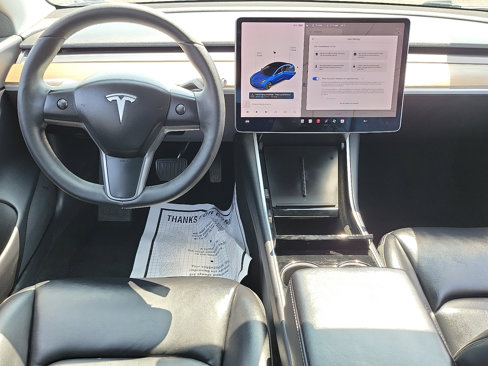 Used 2019 Tesla Model 3 image 4
