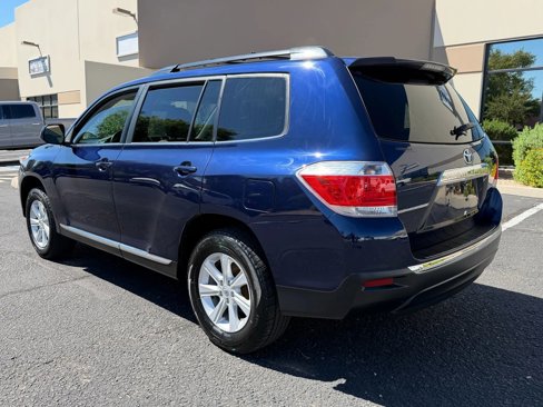 Used 2013 Toyota Highlander Plus image 3