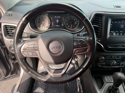 Used 2020 Jeep Cherokee Latitude w/ Cold Weather Group image 24