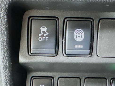 Used 2019 Nissan Rogue Sport SV image 13
