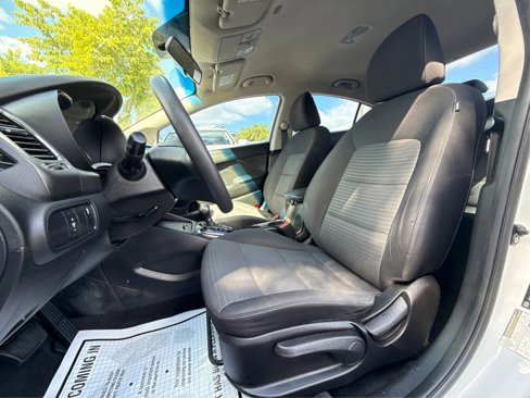 Used 2018 Kia Forte LX w/ LX Popular Package image 12