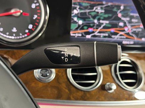 Used 2018 Mercedes-Benz E 300 image 34