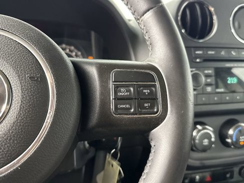 Used 2016 Jeep Patriot Latitude image 28