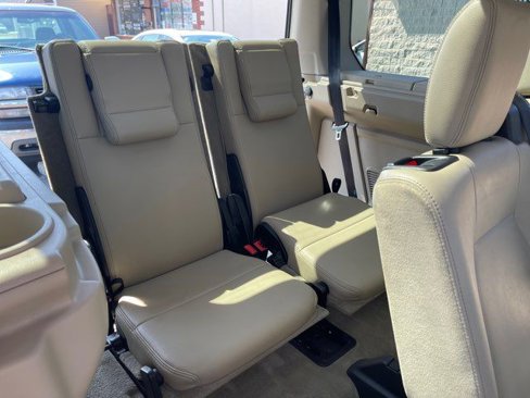 Used 2013 Land Rover LR4 HSE image 23
