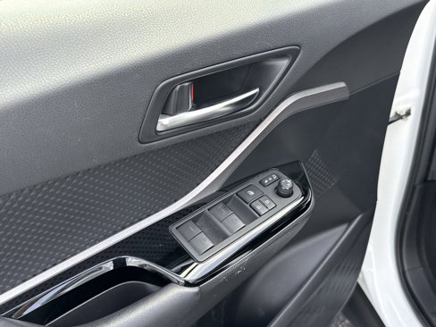 Used 2022 Toyota C-HR Nightshade image 11