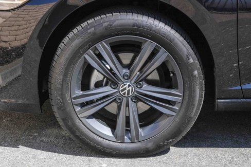 Used 2022 Volkswagen Jetta SE image 11