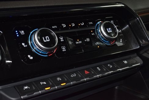 Used 2023 GMC Sierra 1500 AT4 w/ Technology Package image 33