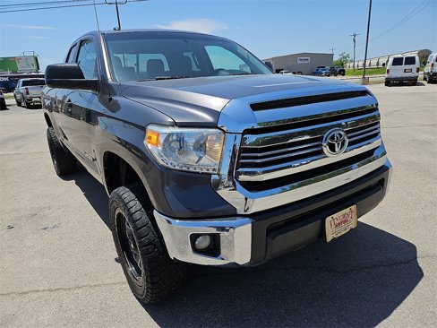 Used 2017 Toyota Tundra SR5 image 11