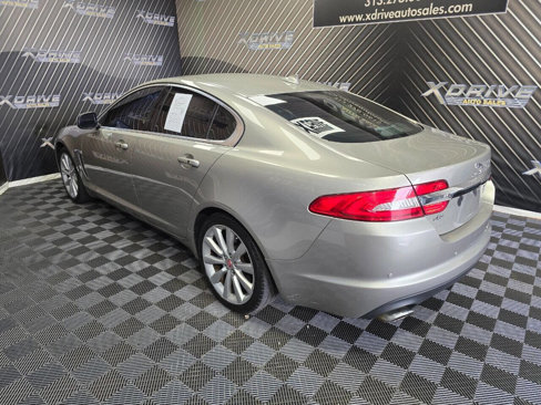 Used 2014 Jaguar XF 3.0 image 10