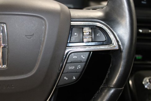Used 2022 Lincoln Nautilus Reserve image 38