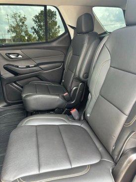Used 2019 Chevrolet Traverse LT w/ LT Premium Package image 17