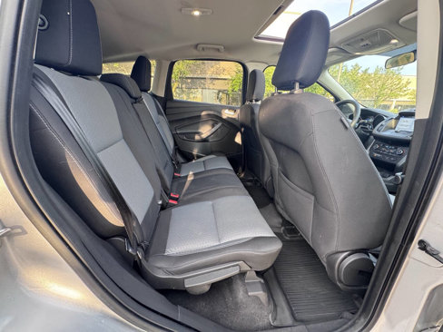 Used 2018 Ford Escape SE w/ SE Sync 3 Package image 19
