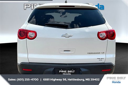 Used 2011 Chevrolet Traverse LS image 4