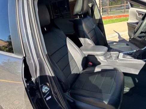 Used 2019 Toyota RAV4 XLE image 44