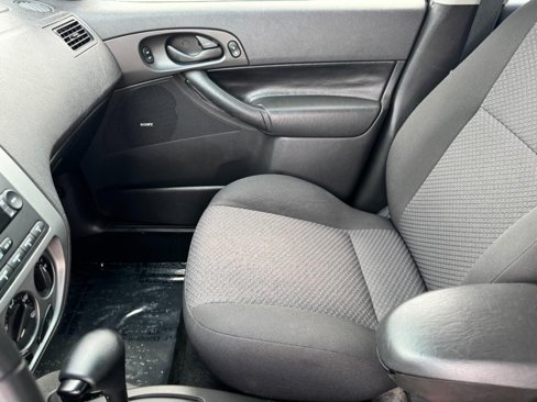 Used 2007 Ford Focus ZX5 Hatchback image 13