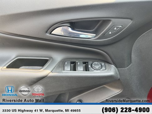 Used 2021 Chevrolet Equinox LT image 23