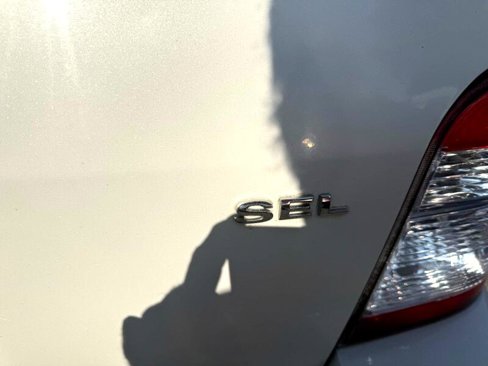 Used 2008 Ford Taurus Limited image 11