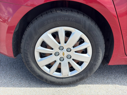 Used 2011 Chevrolet Cruze LT image 11