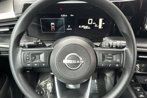Used 2025 Nissan Kicks S w/ Charging Package image 25